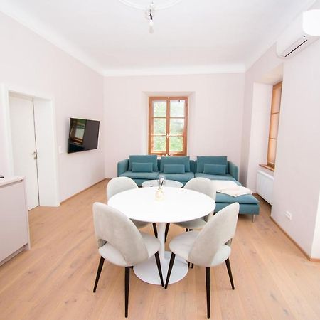 Das Torhaus Feldbach  Ngoại thất bức ảnh