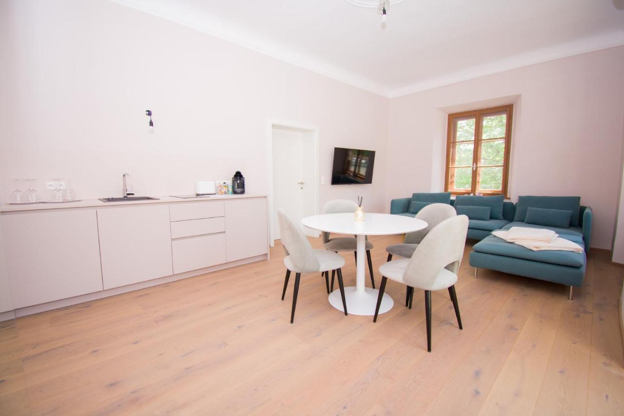 Das Torhaus Feldbach  Ngoại thất bức ảnh