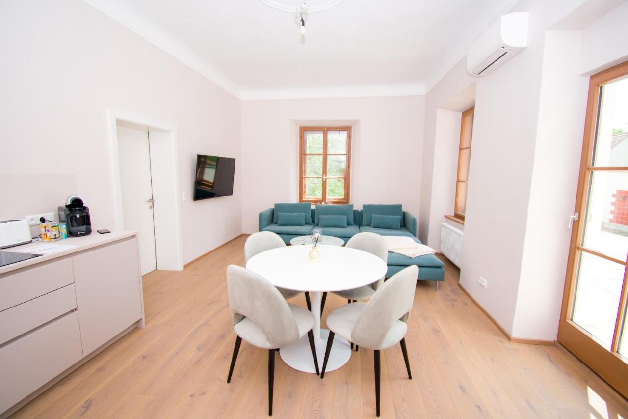 Das Torhaus Feldbach  Ngoại thất bức ảnh