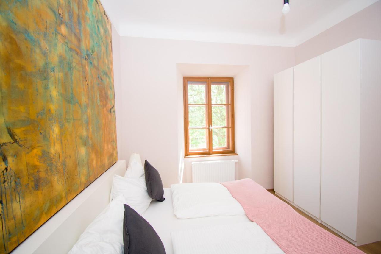 Das Torhaus Feldbach  Ngoại thất bức ảnh