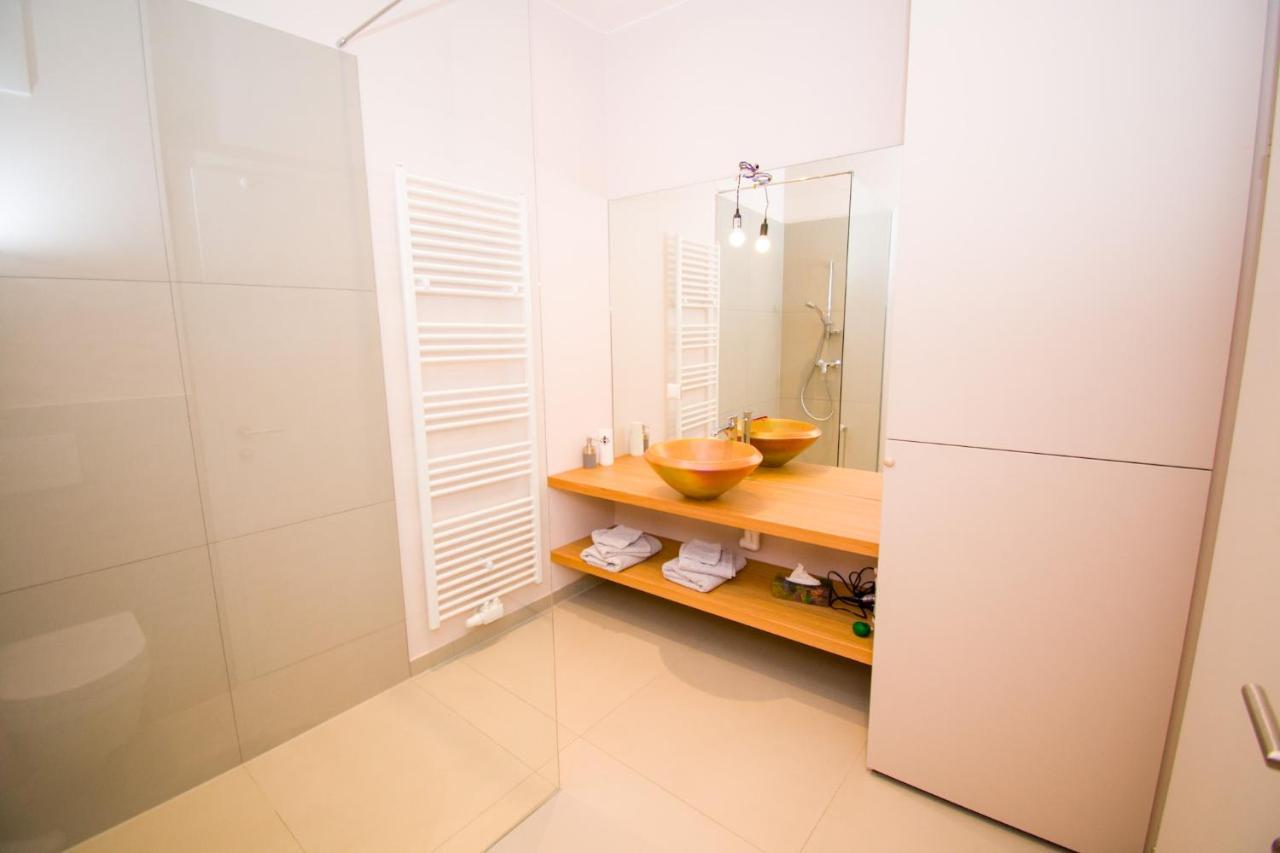 Das Torhaus Feldbach  Ngoại thất bức ảnh