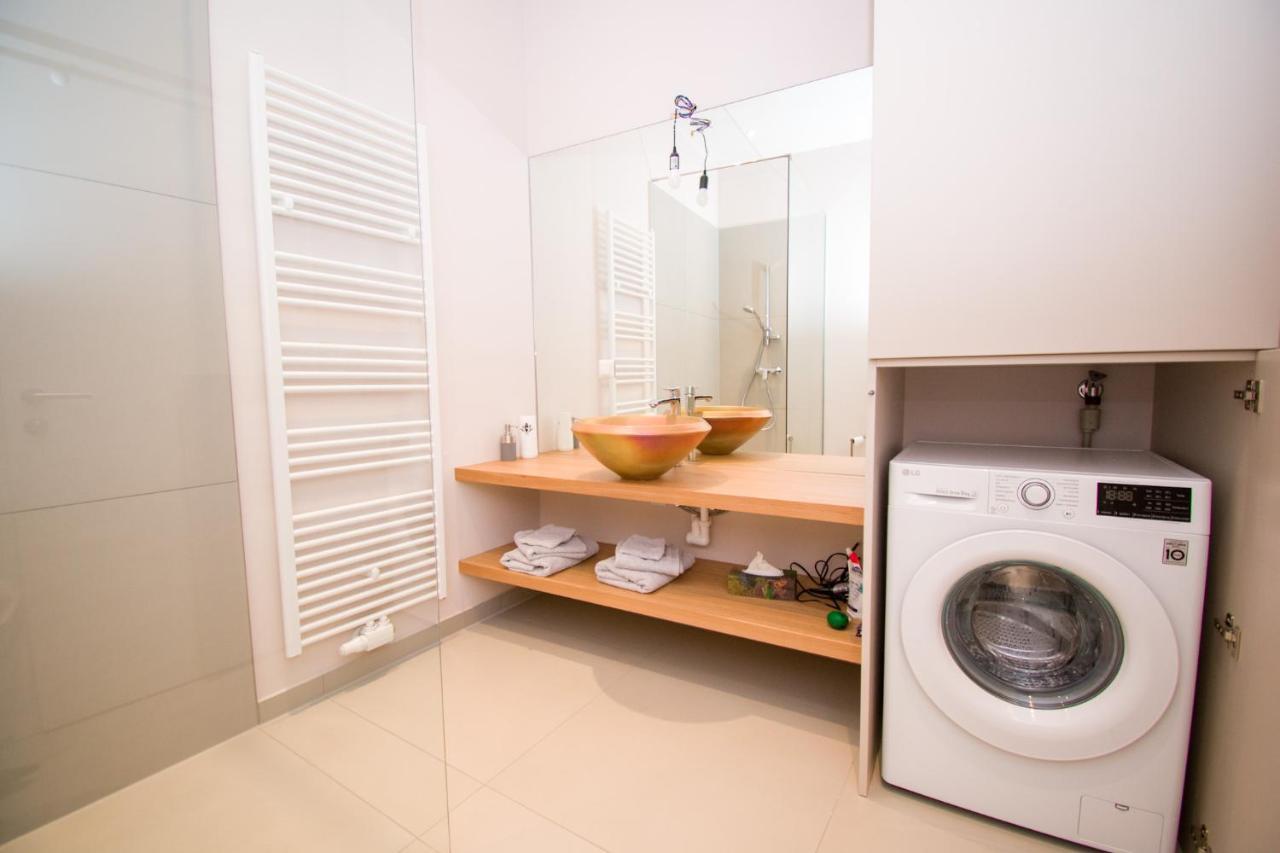 Das Torhaus Feldbach  Ngoại thất bức ảnh